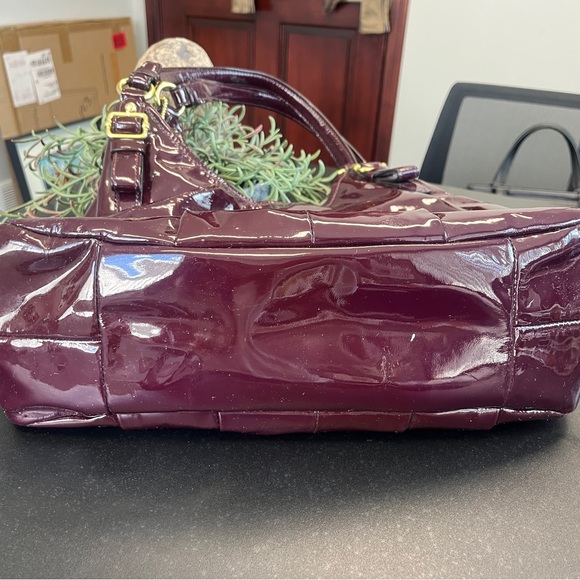 COACH Purple Patent Leather Madison Bag Purse - Picture 10 of 11